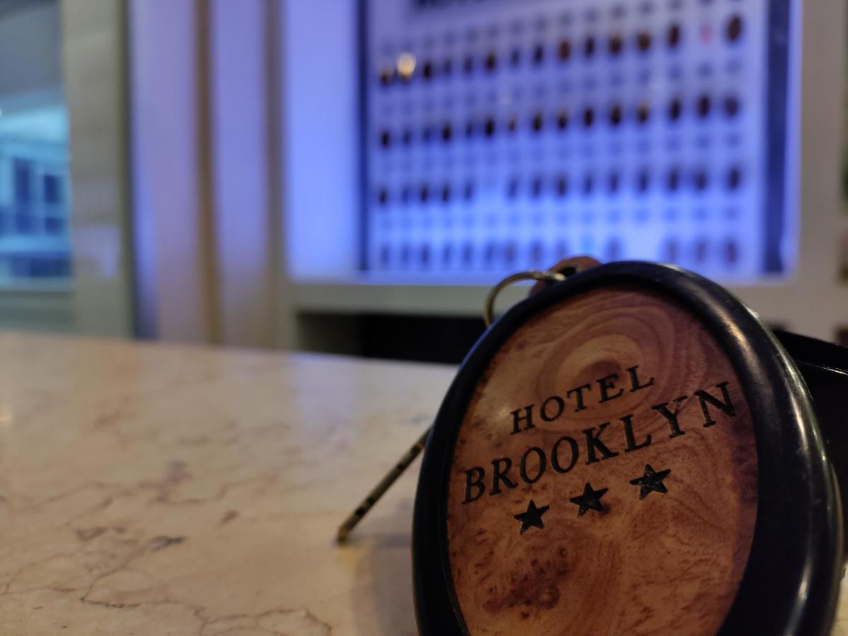 Hotel Brooklyn リミニ エクステリア 写真